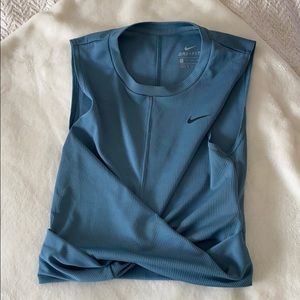 Nike Crop Tank - XS